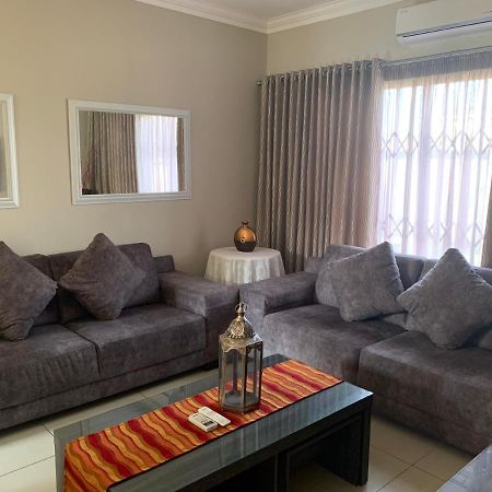 Bay Sun Lodge Richards Bay Exteriör bild