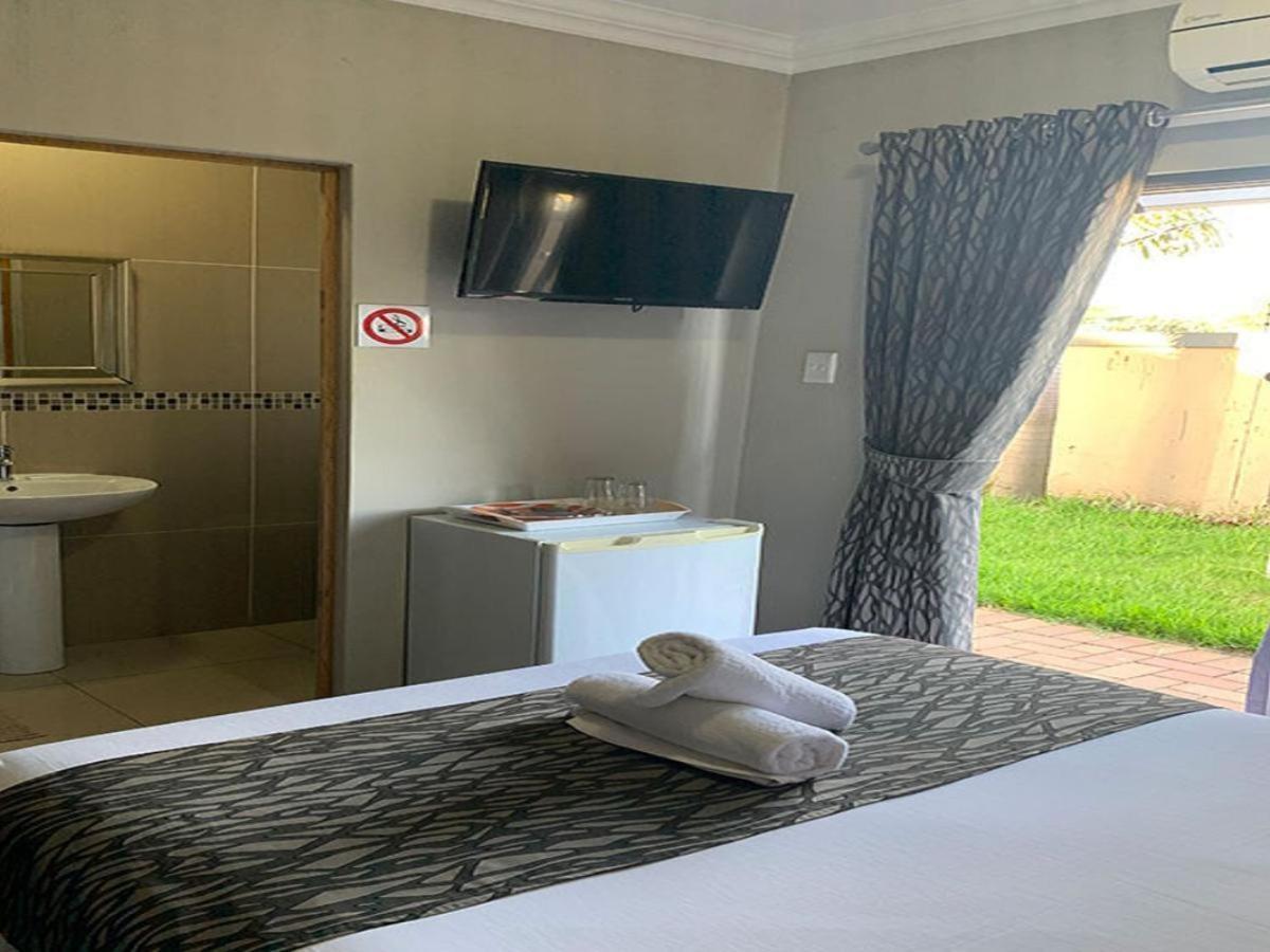 Bay Sun Lodge Richards Bay Exteriör bild